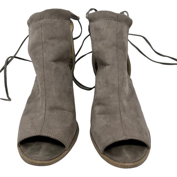 QUPID Madelynn Heeled Booties SZ 9 Peep Toe Tan Suede Strappy Heels Boho Indie - Picture 7 of 16